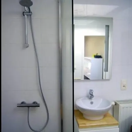 All Inn Holiday Home